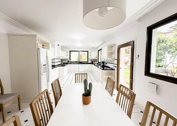 Villa Dragon Tree With Heated Private Pool Tenerife La Orotava