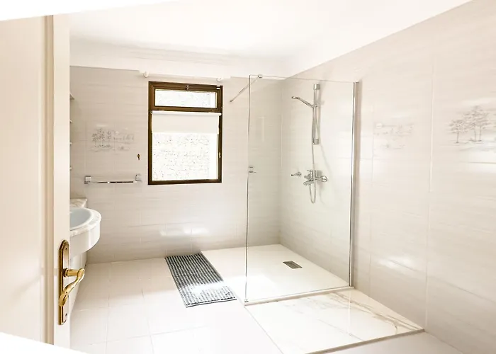 Dragon Tree With Heated Private Pool Tenerife Villa