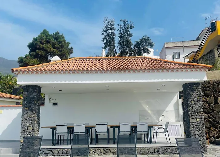 Dragon Tree With Heated Private Pool Tenerife Вилла