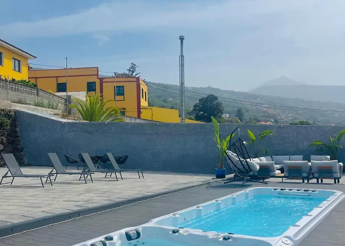 Вилла Dragon Tree With Heated Private Pool Tenerife Ля Оротава
