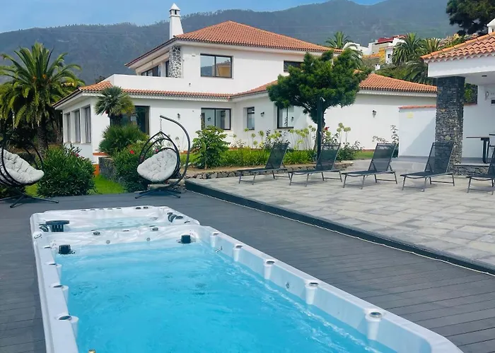 Dragon Tree With Heated Private Pool Tenerife