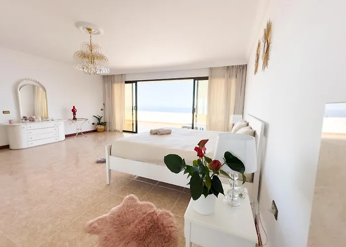 Dragon Tree With Heated Private Pool Tenerife