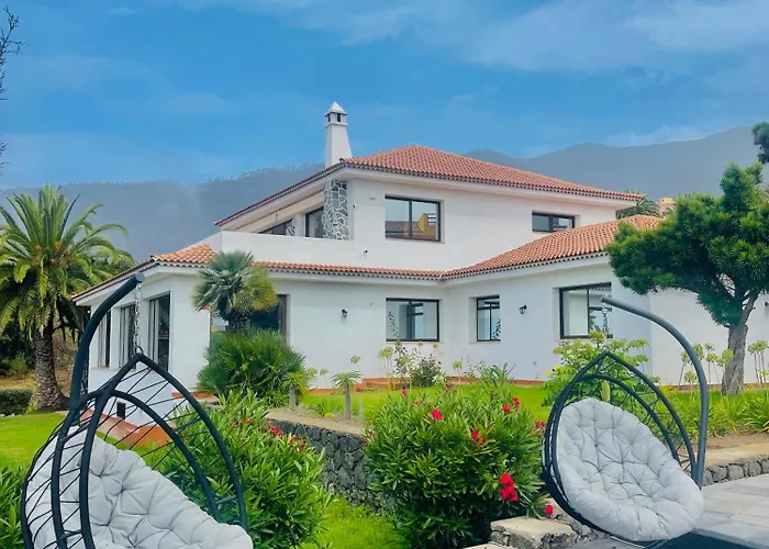 Вилла Dragon Tree With Heated Private Pool Tenerife Ля Оротава