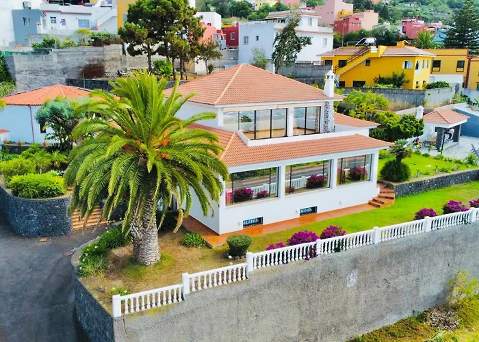 Dragon Tree With Heated Private Pool Tenerife